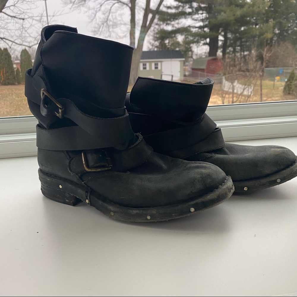 Black Jeffrey Campbell Brit Booties
